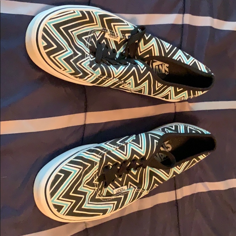 Patterned Vans - Picture 3 of 4